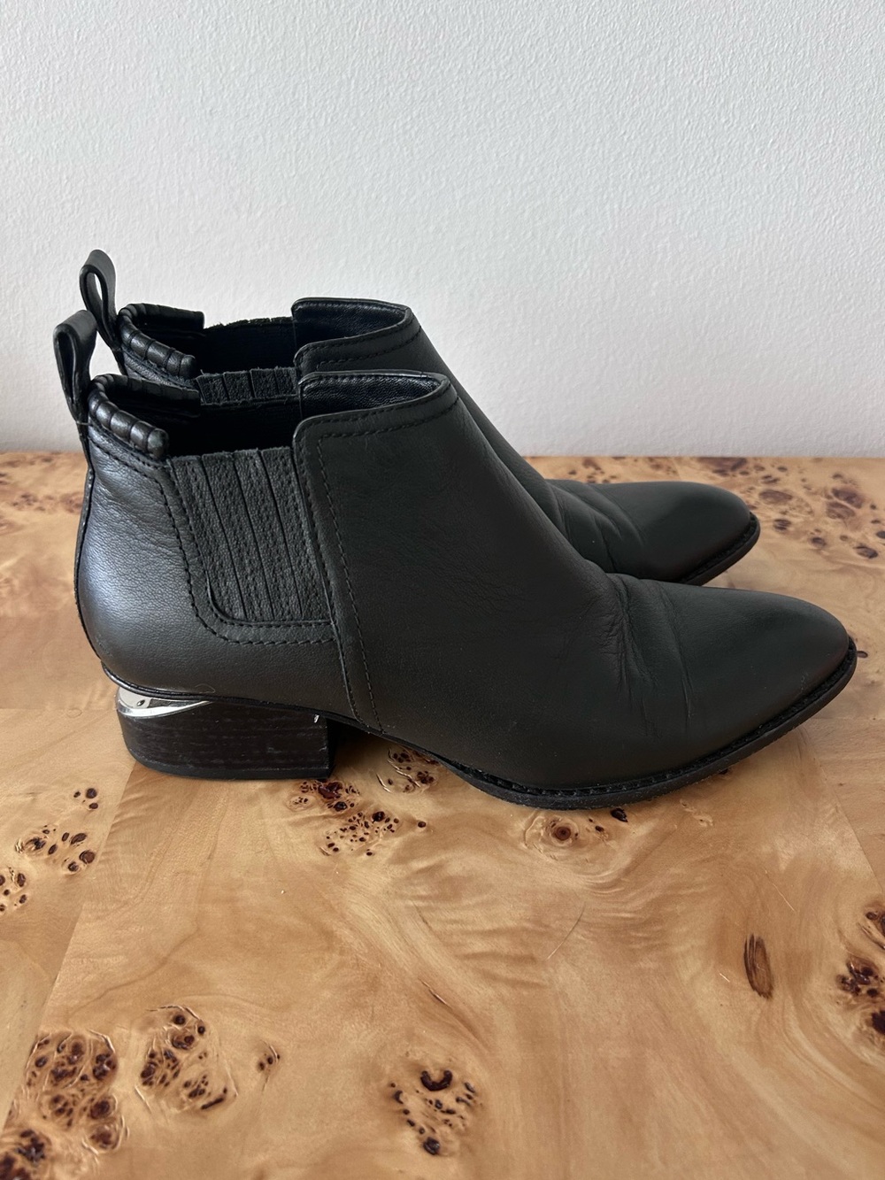 EXC!! $450 Alexander Wang Kori Black Chelsea Ankle Boots 38 7.5